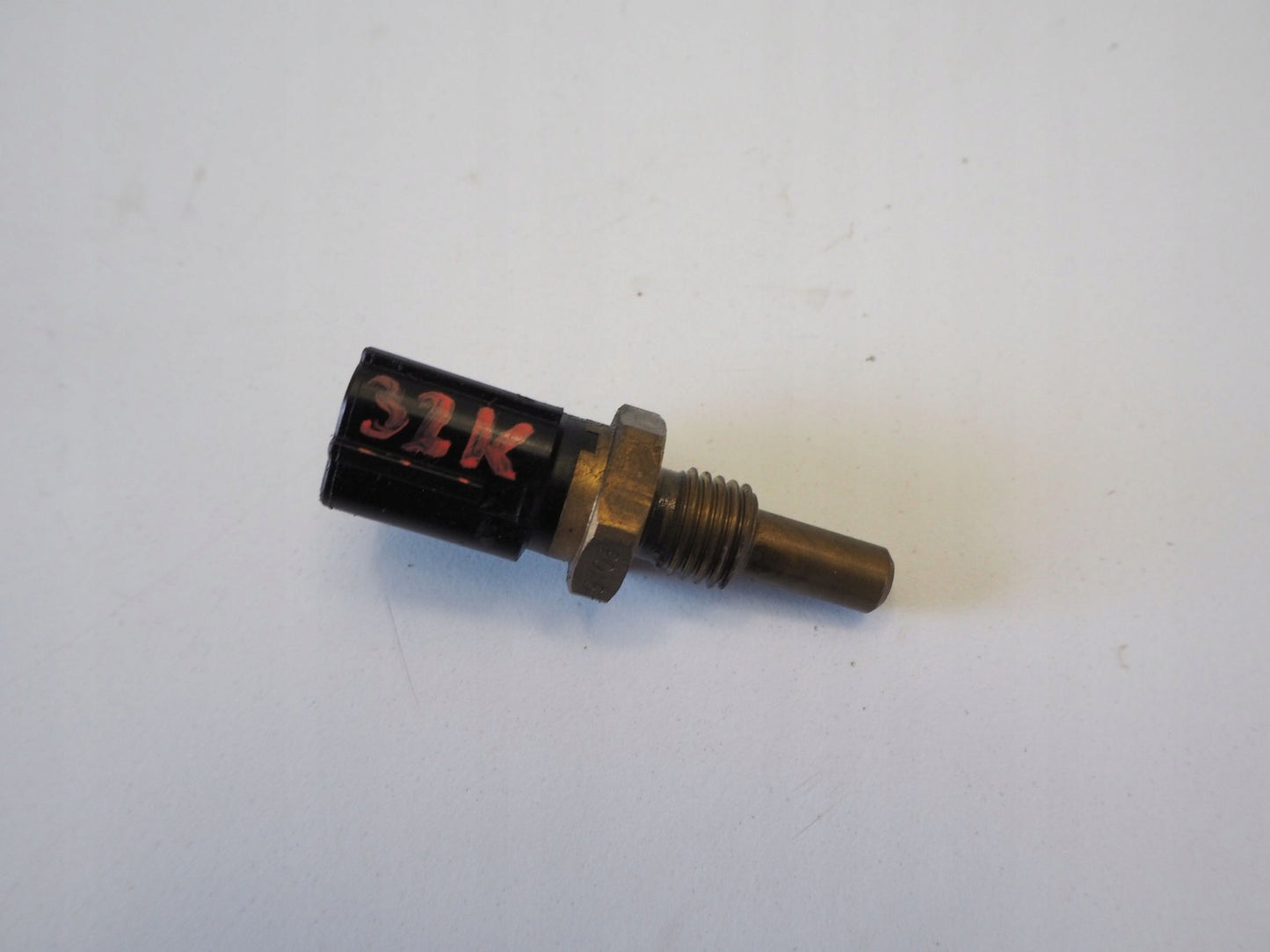 YAMAHA YZF-R1 1000 RN22 09-15 Temperatursensor Thermostat Temperature sensor