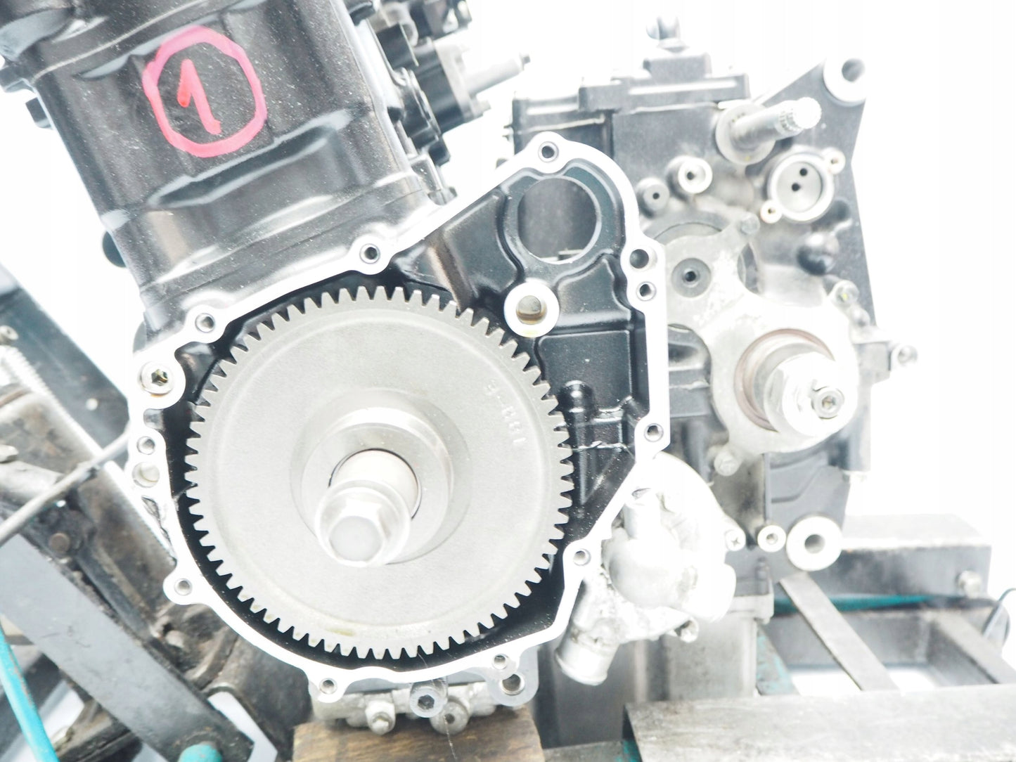 SUZUKI GSX 1250 FA 10-16 Motor Motorblock Engine