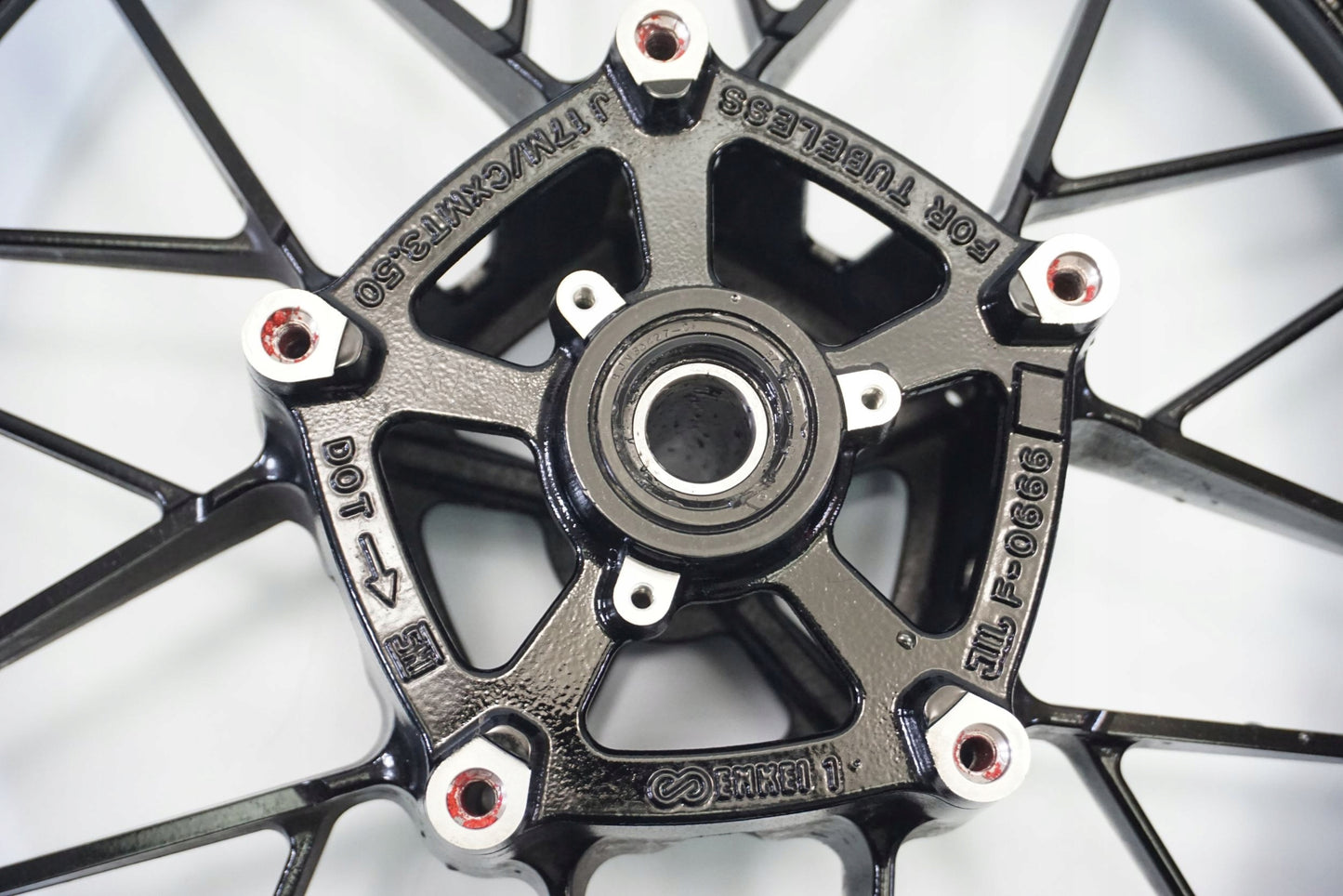 KAWASAKI Z 900 RS CAFE 18-22 Felge vorne Wheel Vorderrad 8