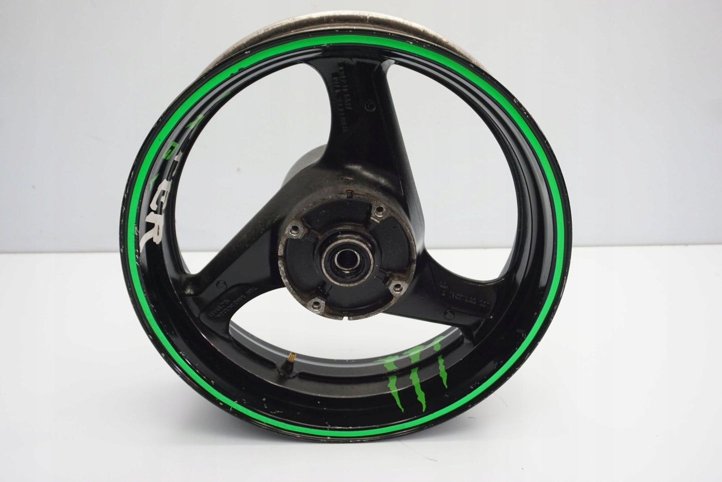 HONDA CBR 600 F4 PC35 99-00 Felge hinten Wheel Hinterrad