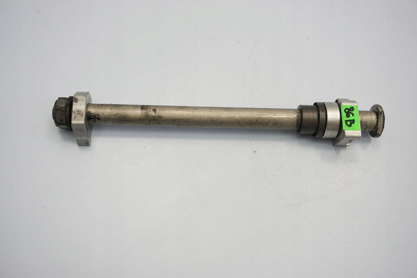 TRIUMPH DAYTONA 675 06-12 Hinterachse Achse hinten Radachse rear axle