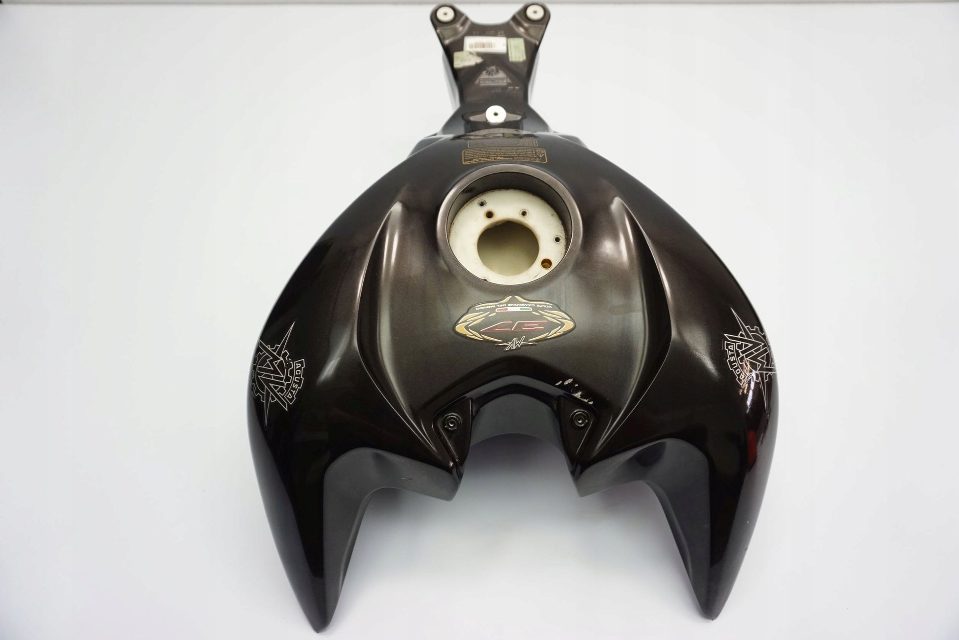 MV AGUSTA RIVALE 800 12-18 Kraftstofftank Benzintank Fuel Tank 4