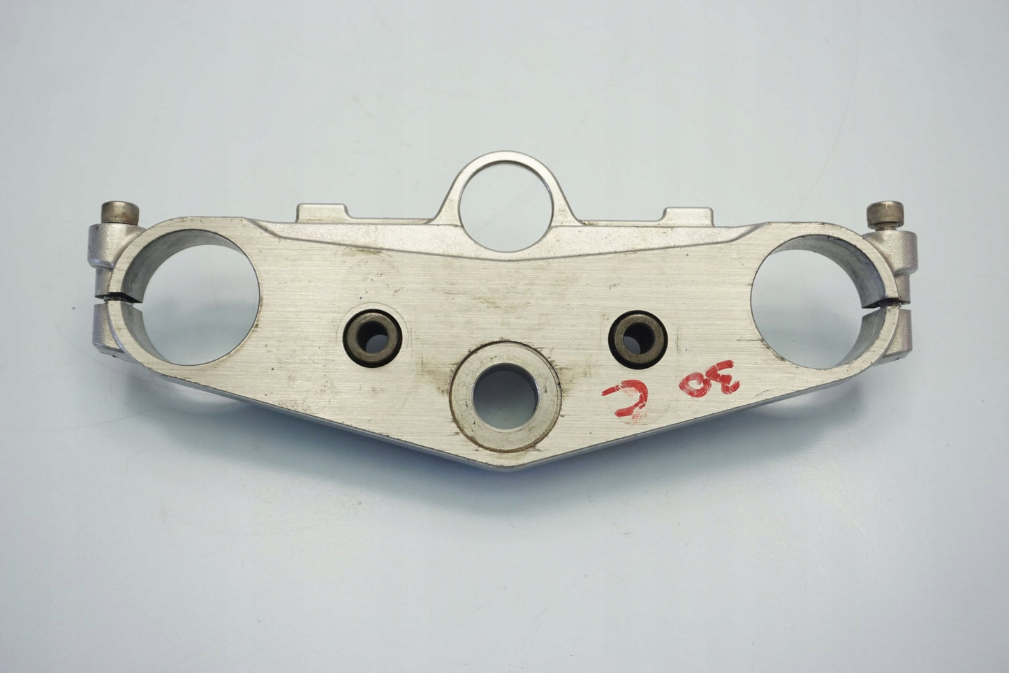 SUZUKI GSX 1400 01-08 obere Gabelbrücke Triple Clamp oben