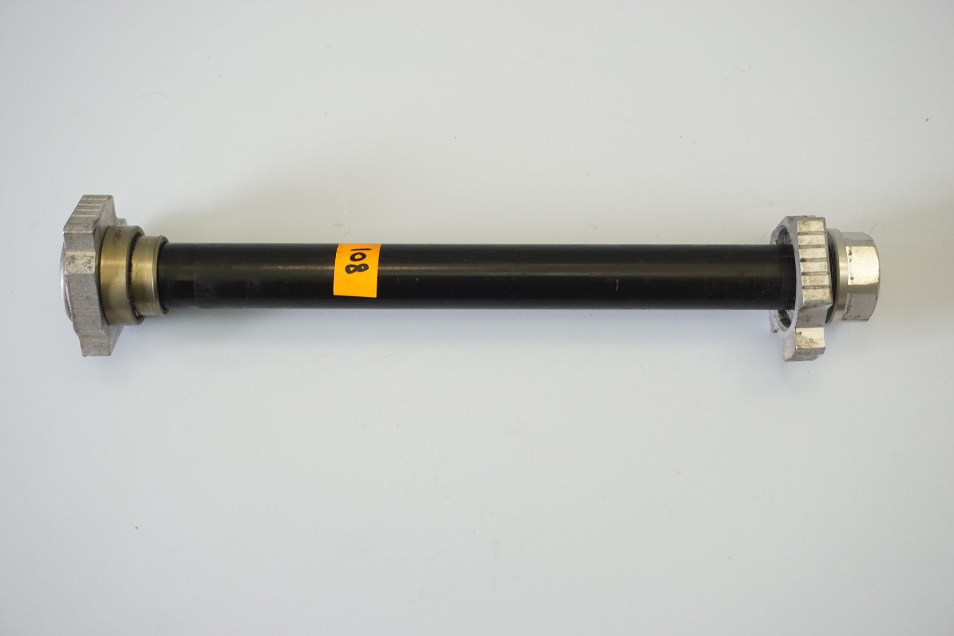 KTM 1290 SUPER ADVENTURE 17- Hinterachse Achse hinten Radachse rear axle 2