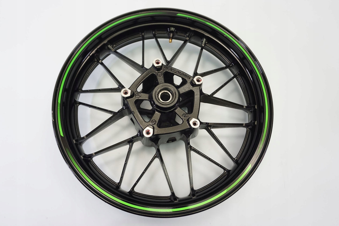 KAWASAKI Z 900 RS CAFE 18-22 Felge vorne Wheel Vorderrad 10