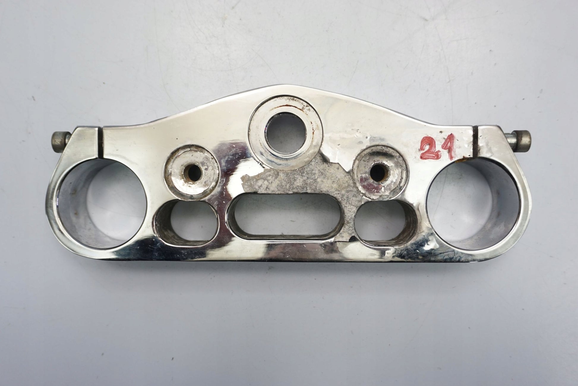 HYOSUNG GV 650 AQUILA 05-11 obere Gabelbrücke Triple Clamp oben 3