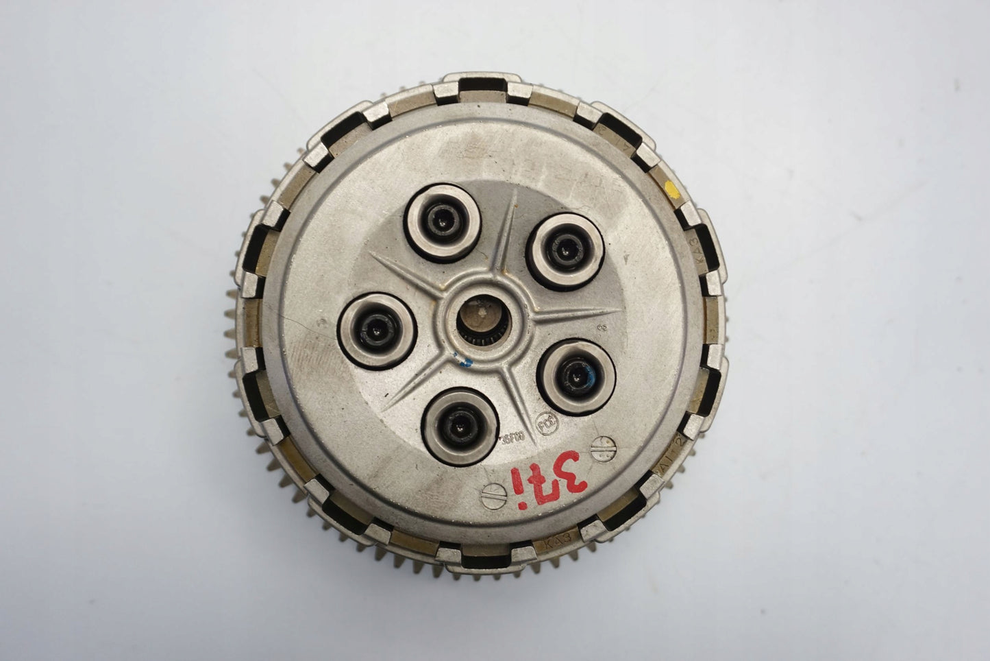 SUZUKI GSR 750 11-16 Kupplung Kupplungskorb Clutch