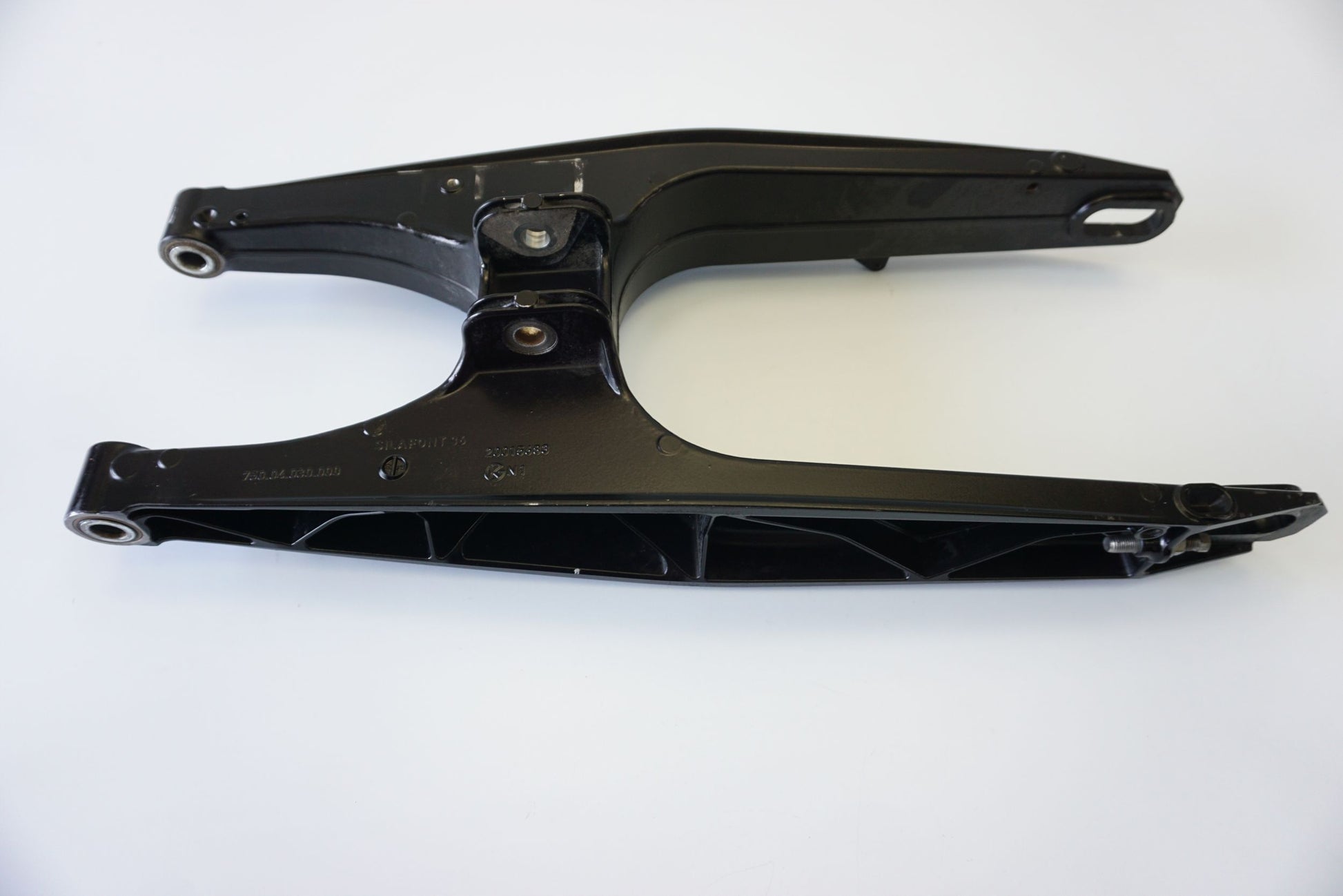 KTM 690 DUKE 12-15 Schwinge Hinterradschwinge swing arm 6