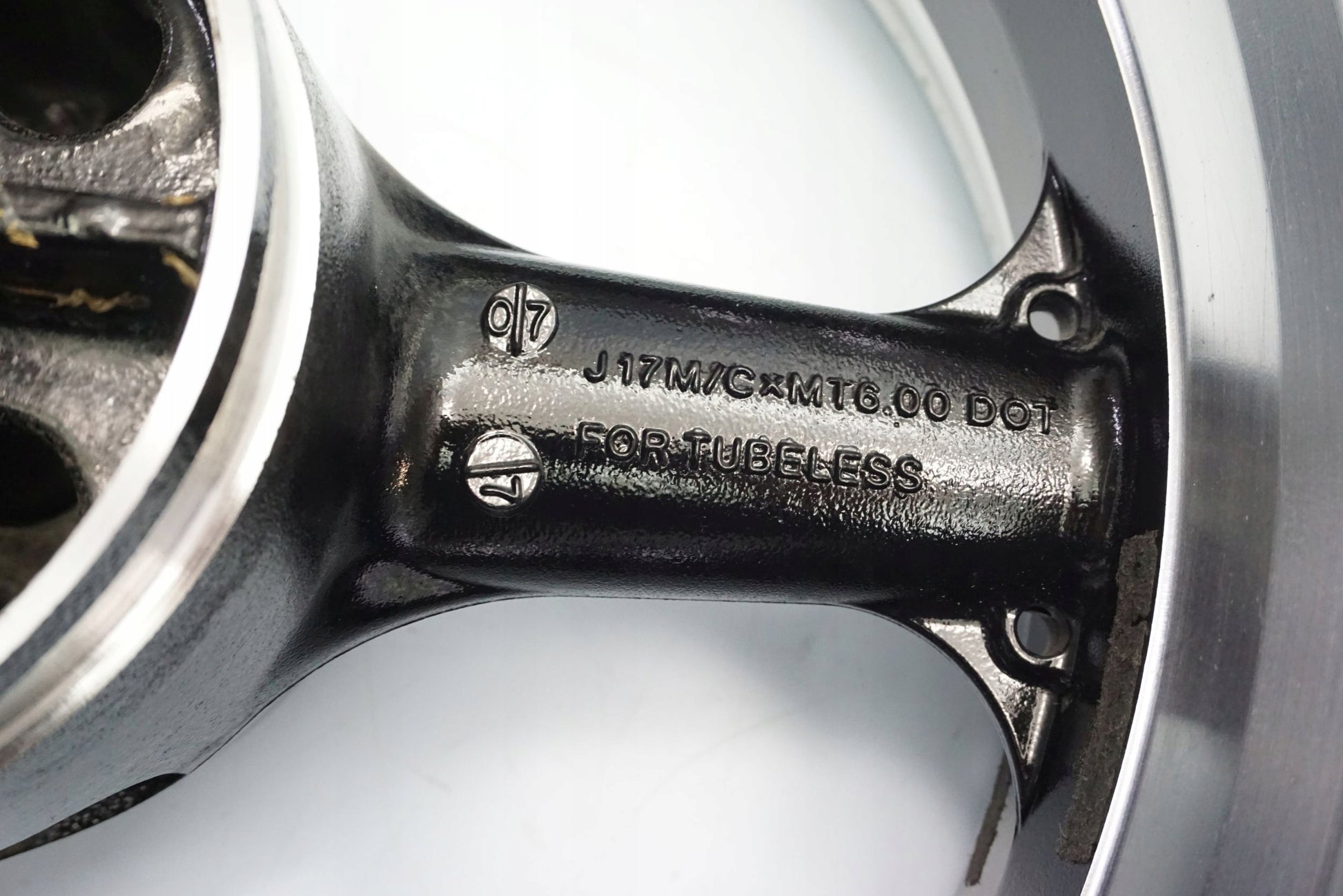 KAWASAKI Z1000 07-09 Felge hinten Wheel Hinterrad 8