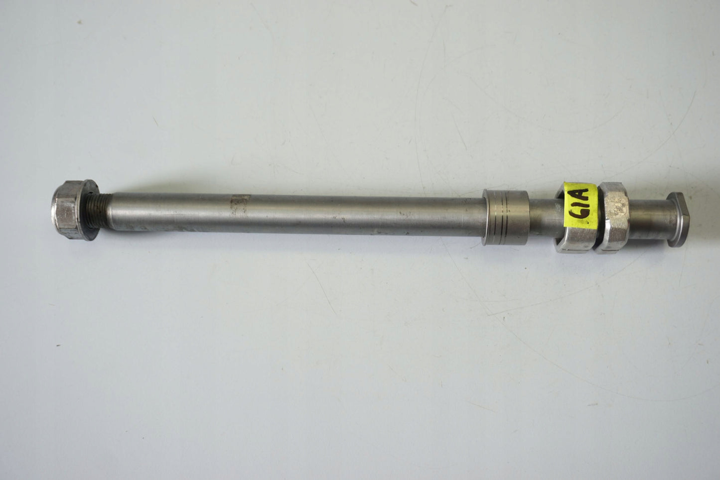 BMW G 310 R 16- Hinterachse Achse hinten Radachse rear axle