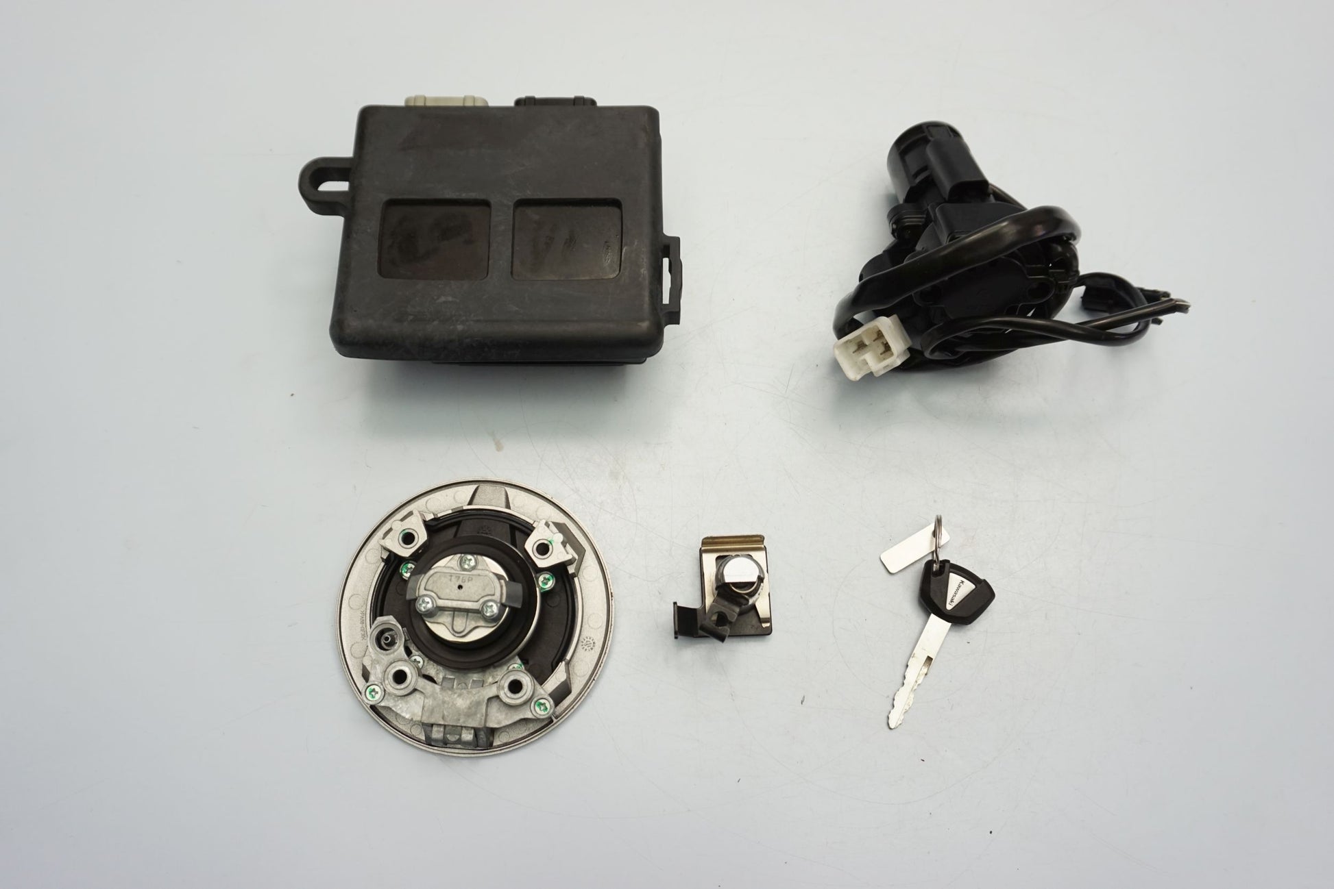 KAWASAKI Z-900 17-19 Schlosssatz Zündschloss Lock Set 11