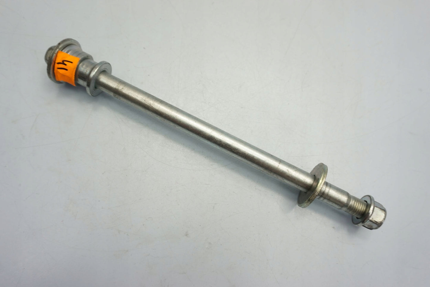 SUZUKI GSX-R 125 18- Hinterachse Achse hinten Radachse rear axle