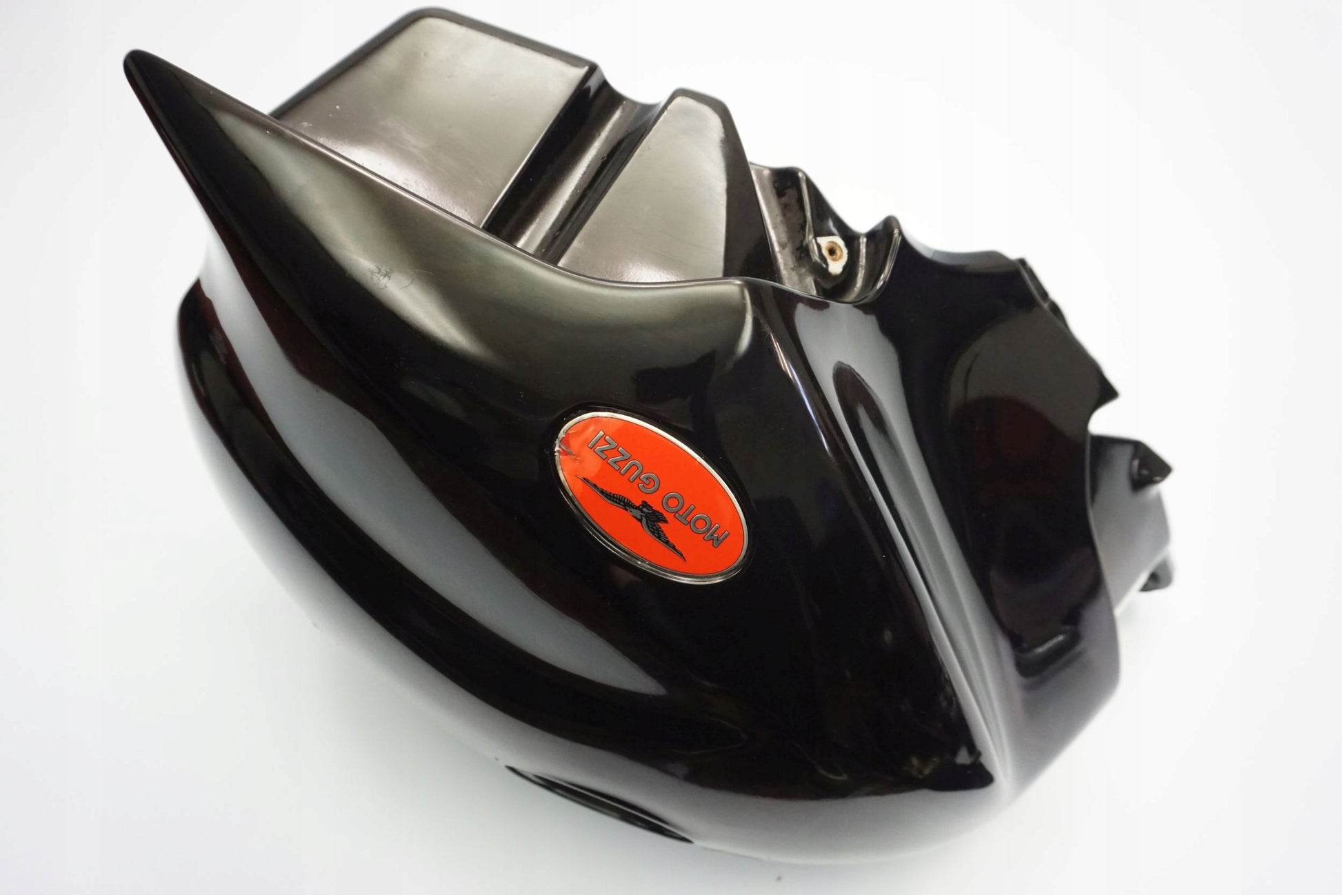 MOTO GUZZI BREVA V 1100 Kraftstofftank Benzintank Fuel Tank 8