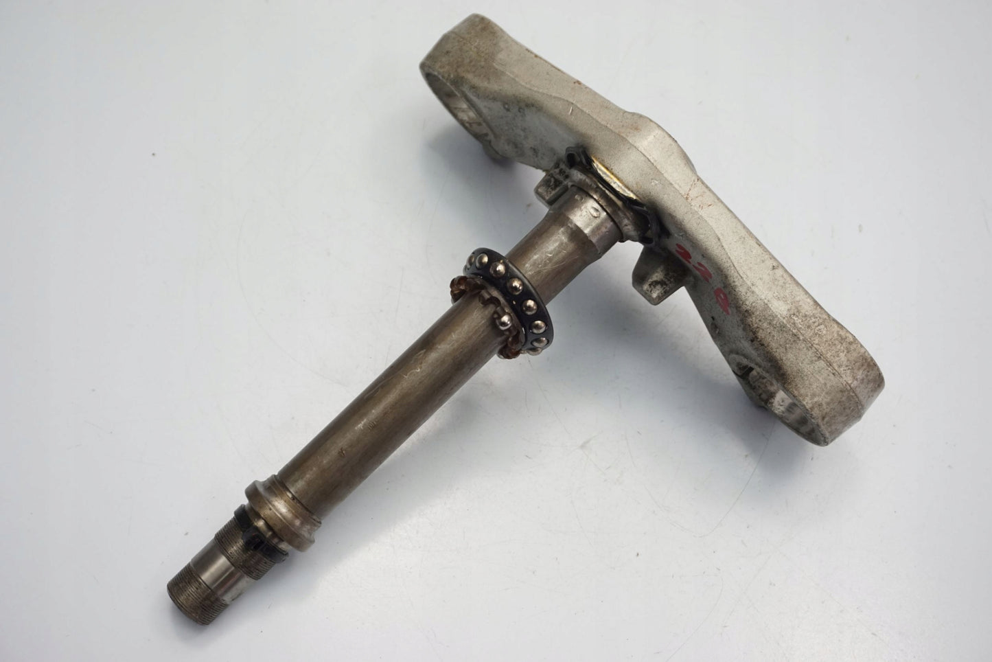 HONDA ST 1300 PAN EUROPEAN 02-13 untere Gabelbrücke Triple Clamp unten 6