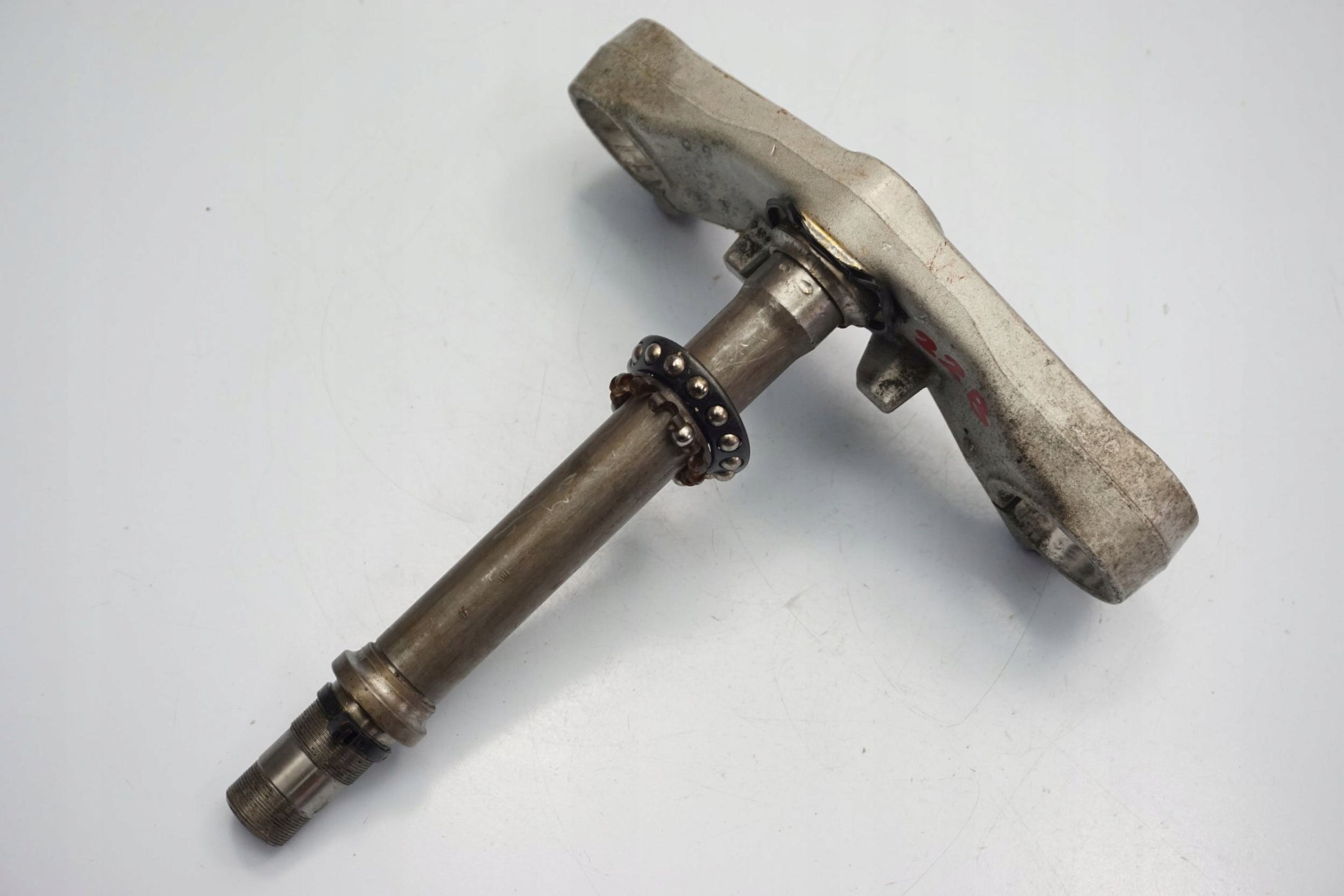 HONDA ST 1300 PAN EUROPEAN 02-13 untere Gabelbrücke Triple Clamp unten 6