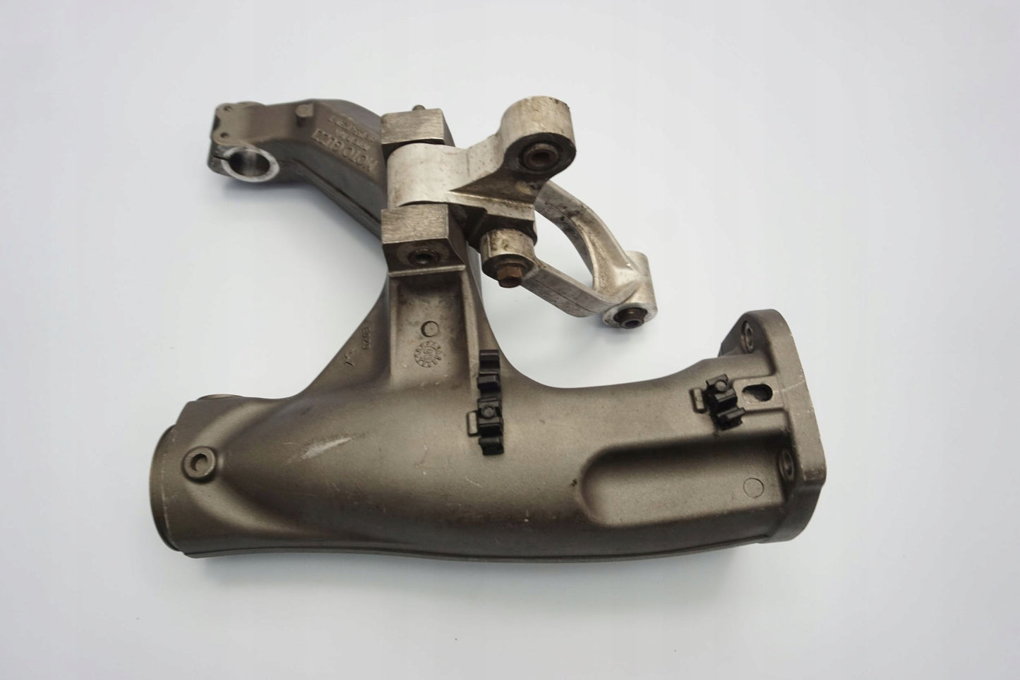 MOTO GUZZI BREVA V 1100 Schwinge Hinterradschwinge swing arm 6