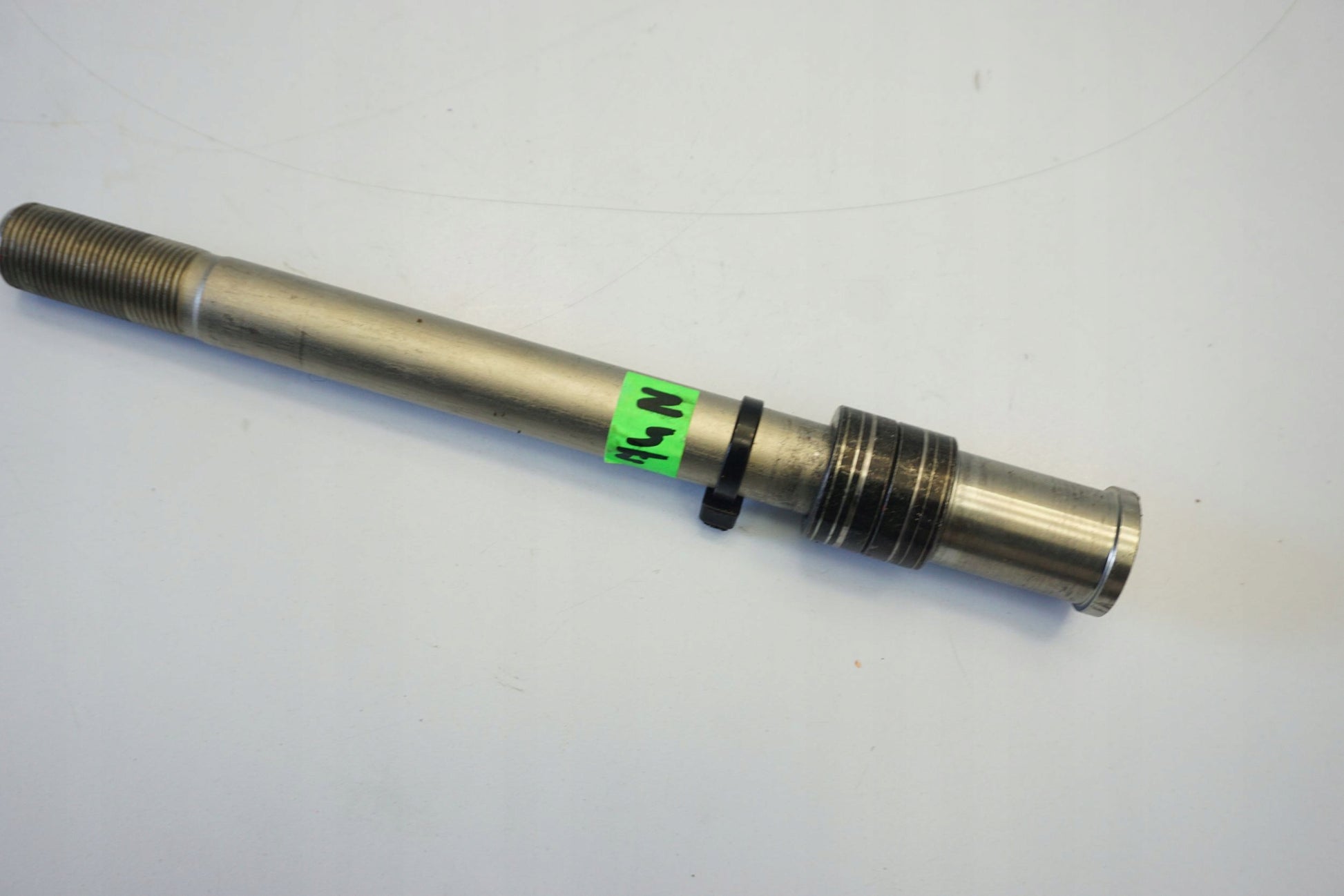 KAWASAKI Z1000 R 17-20 Vorderachse Achse vorne Radachse front axle 5