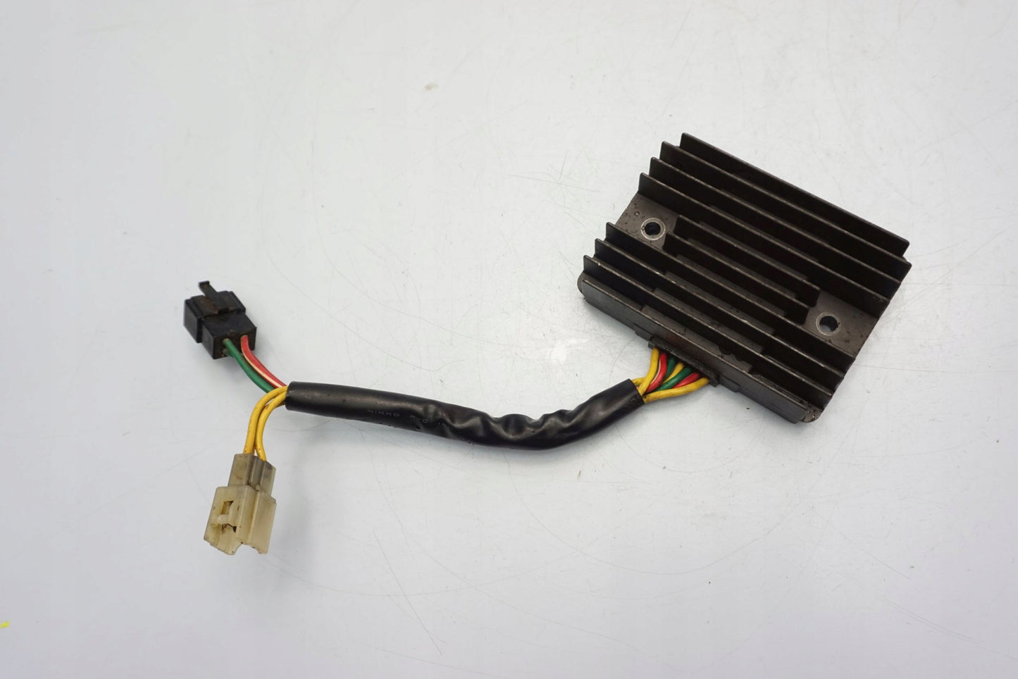 DUCATI MONSTER 796 10-17 Spannungsregler Gleichrichter Rectifier Voltage Regulator