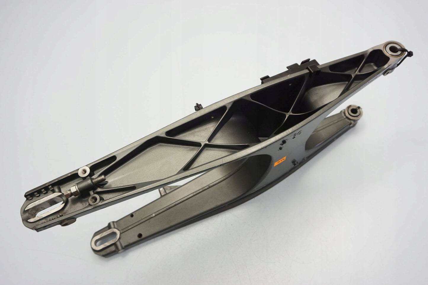 KTM 390 DUKE 13-16 Schwinge Hinterradschwinge swing arm 2