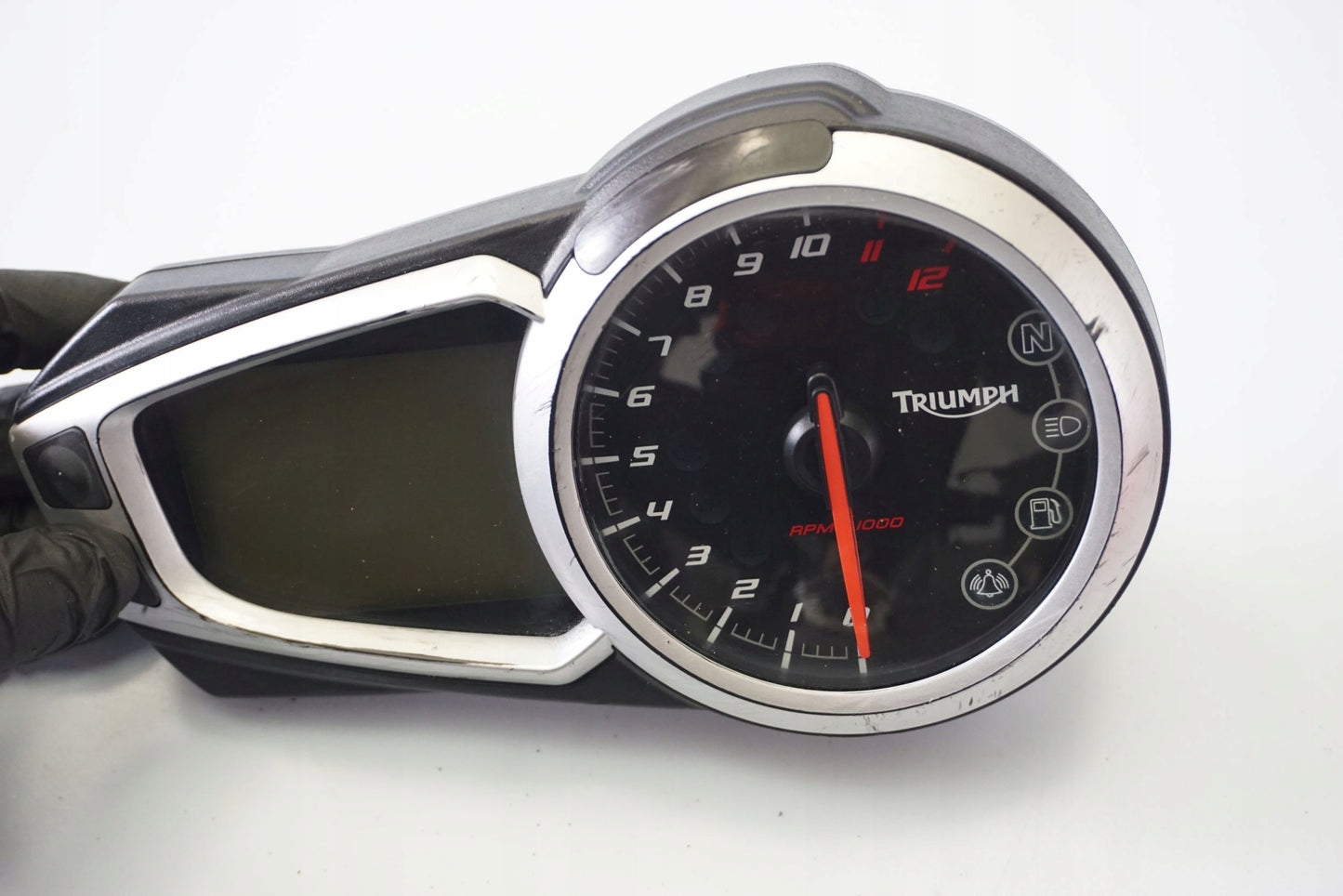 TRIUMPH STREET TRIPLE 675 13-17 Tacho Tachometer Cockpit Speedometer