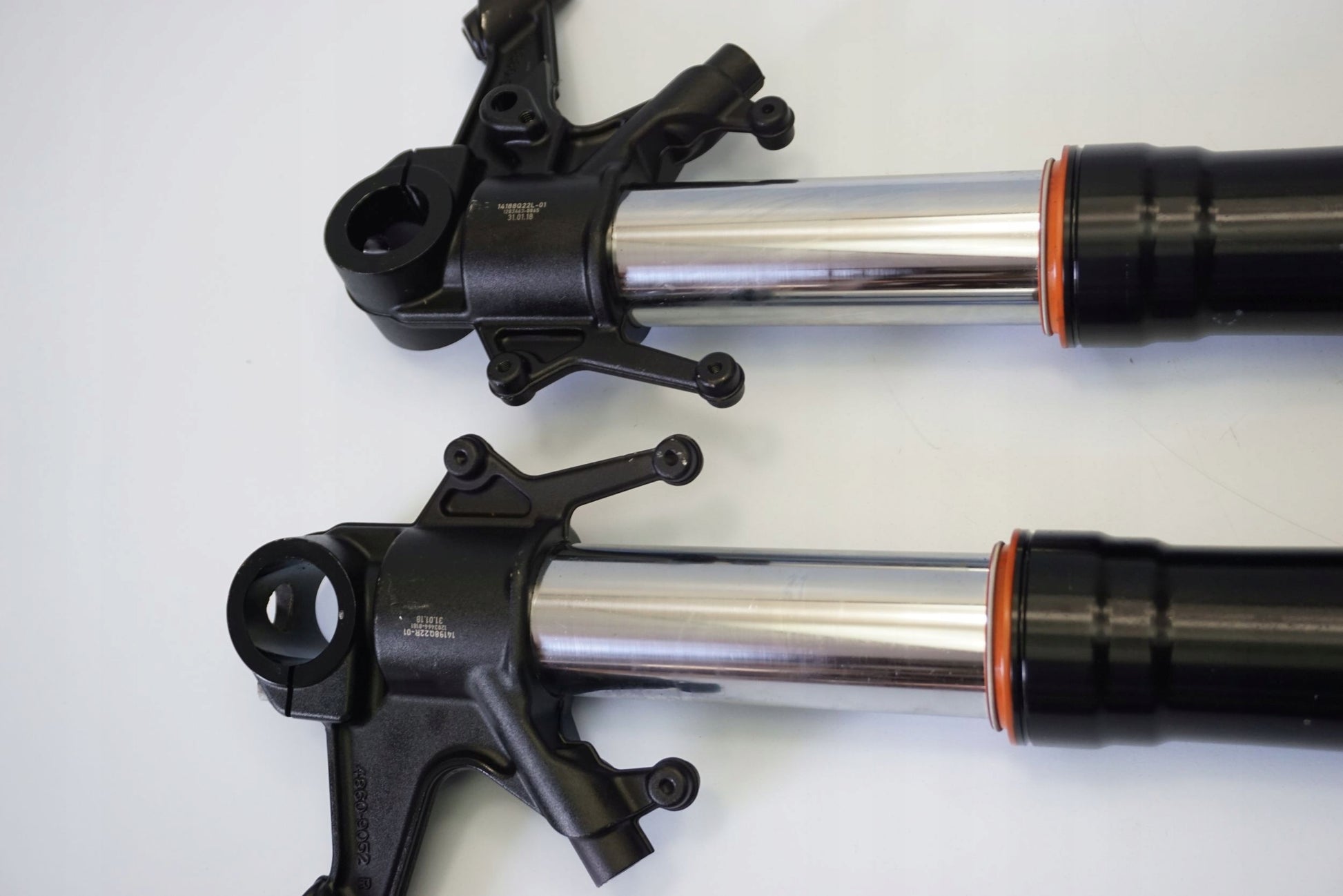 KTM 1290 SUPER DUKE 17-20 Gabel Gabelholme Fork 5