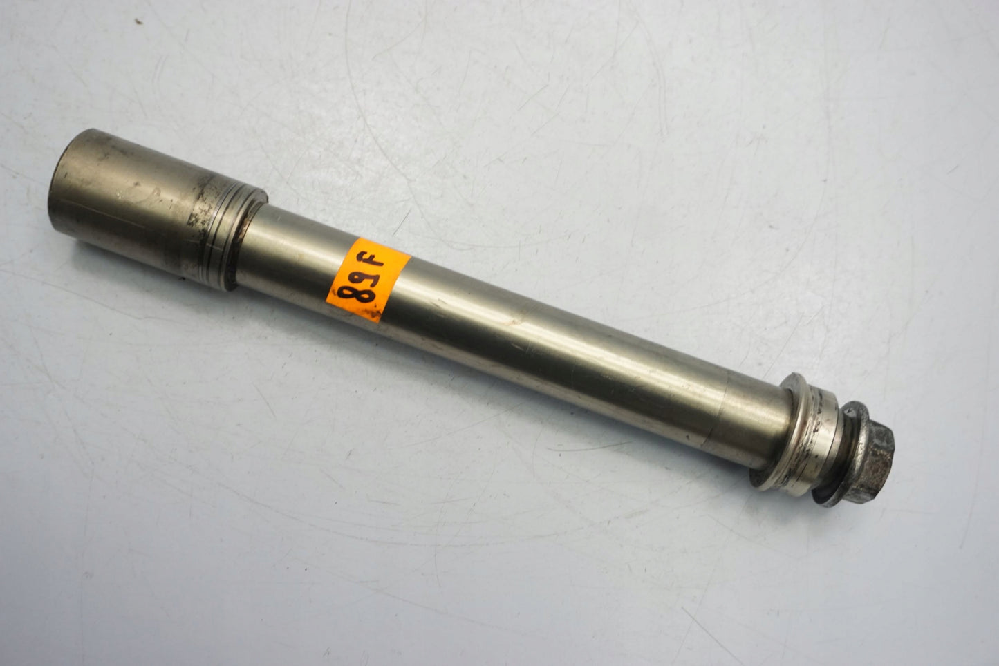 SUZUKI GSX-R 600 750 K8 K9 L0 Vorderachse Achse vorne Radachse front axle