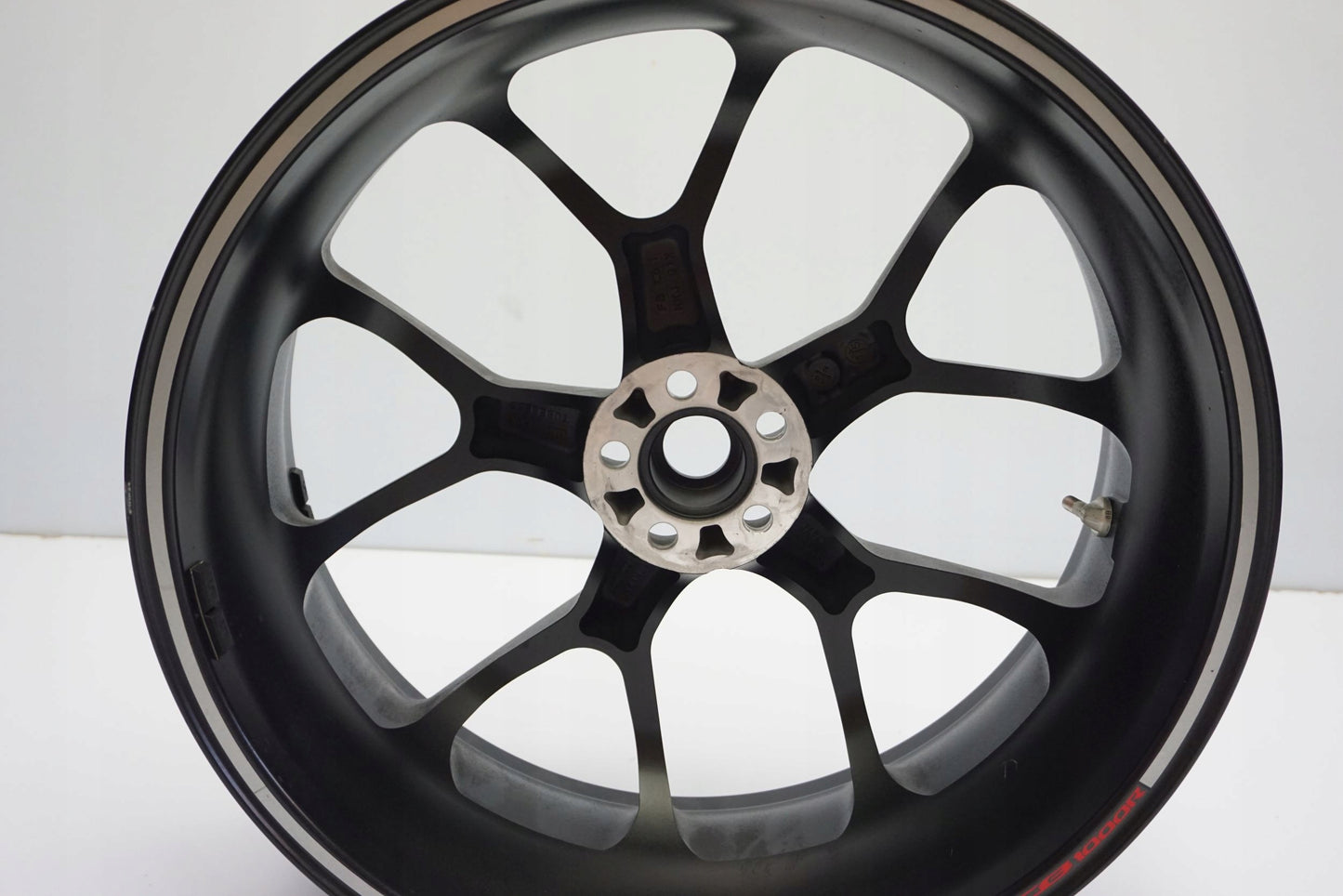 HONDA CB 1000 R SC80 Felge hinten Wheel Hinterrad