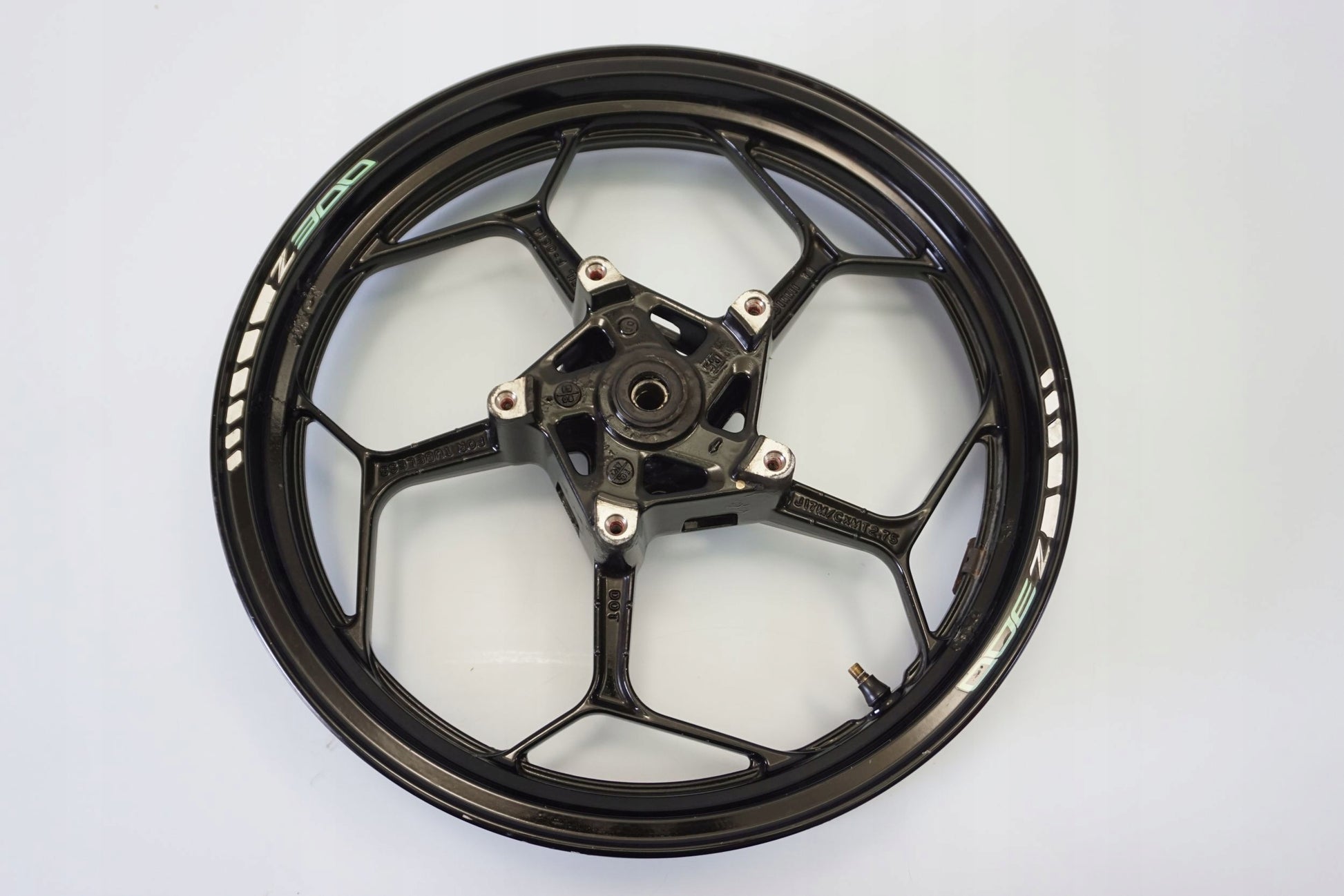 KAWASAKI Z-300 15-18 Felge vorne Wheel Vorderrad 8