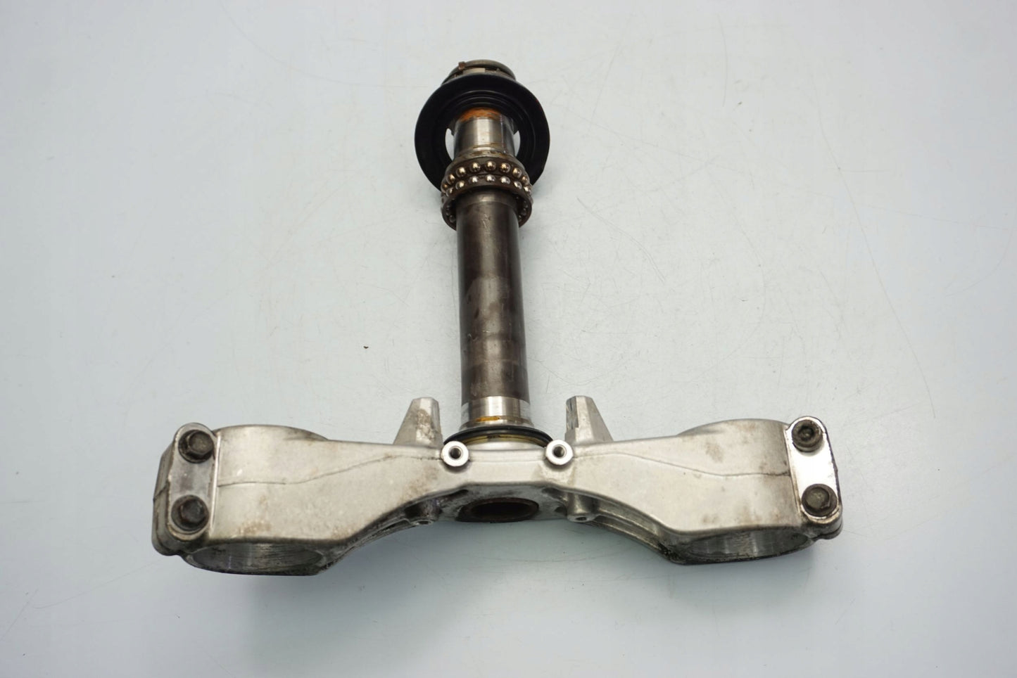 KAWASAKI GTR 1400 untere Gabelbrücke Triple Clamp unten 3