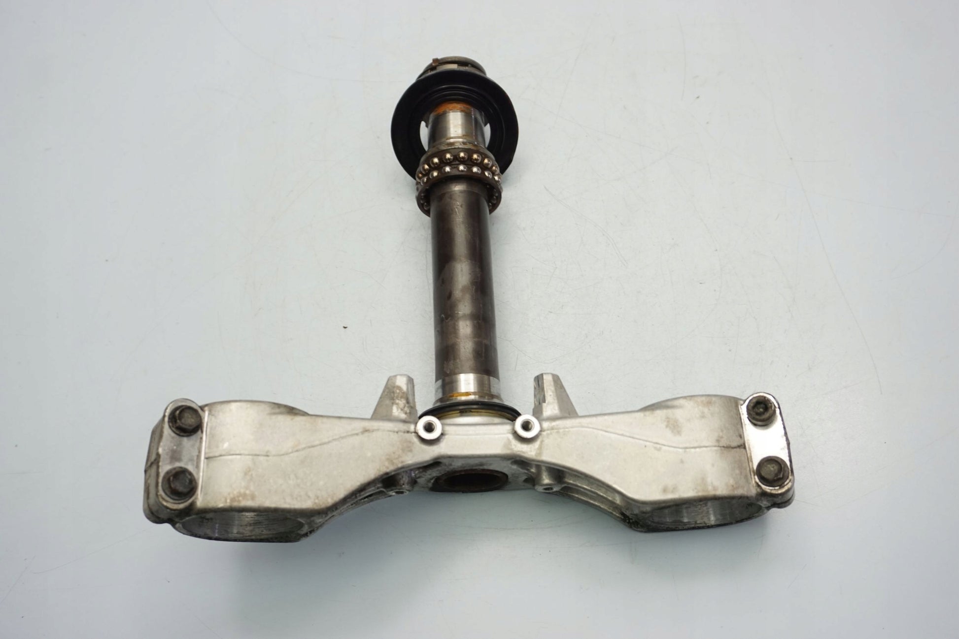 KAWASAKI GTR 1400 untere Gabelbrücke Triple Clamp unten 3