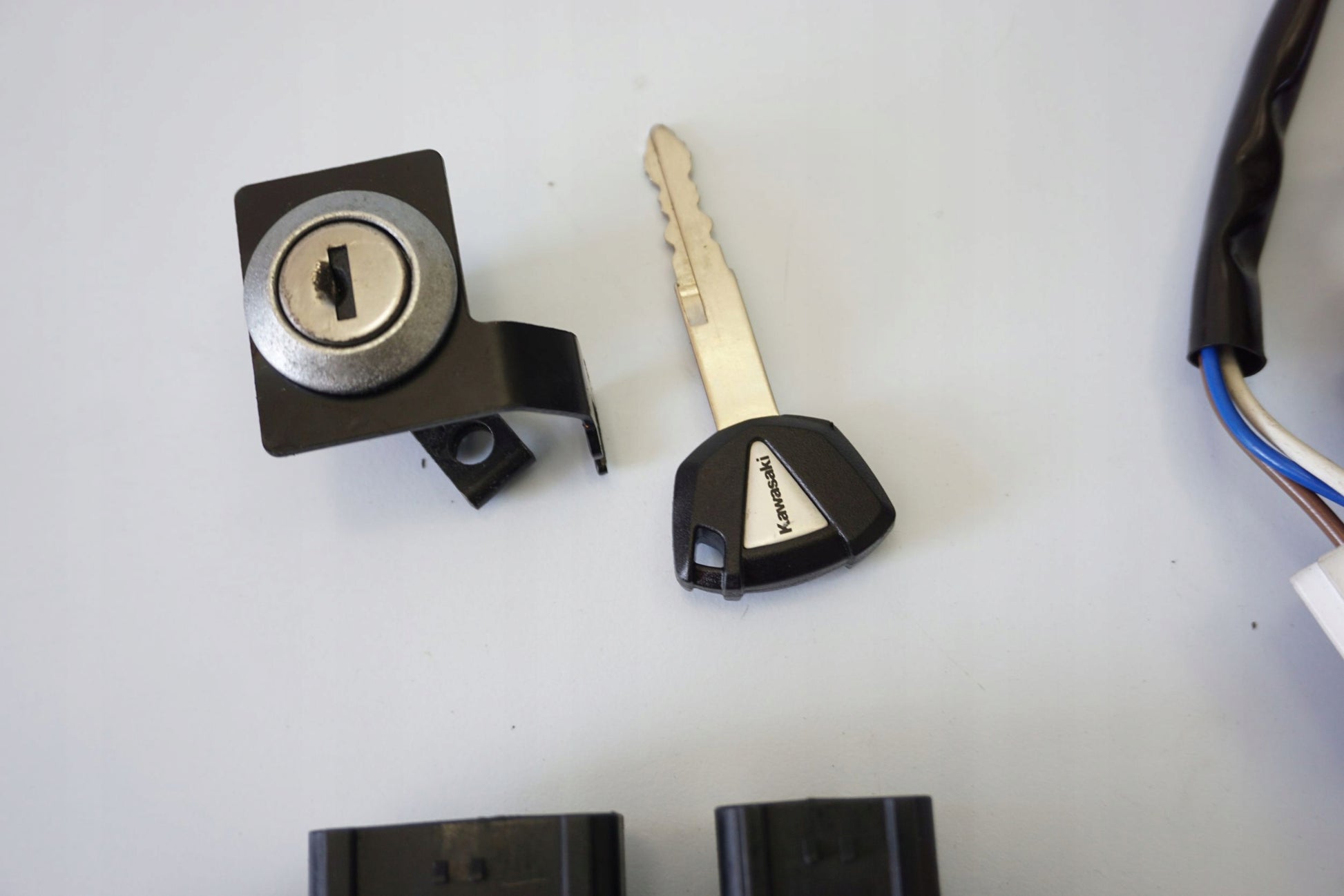 KAWASAKI Z-800 13-17 Schlosssatz Zündschloss Lock Set 12